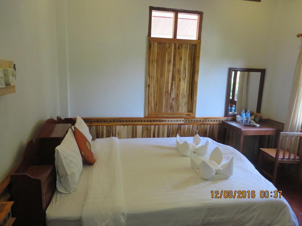 Namkhan Riverside Hotel หลวงพระบาง ภายนอก รูปภาพ